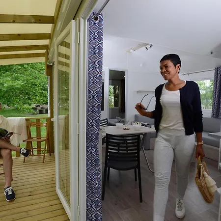 Des Abesses Camping *