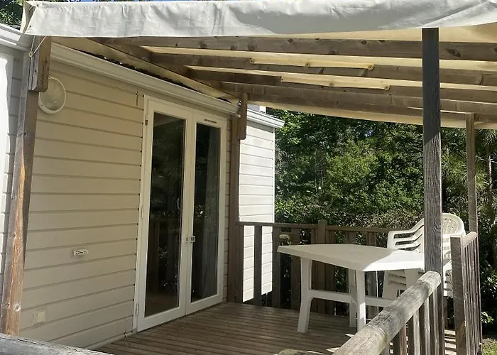 キャンプ場 Des Abesses *